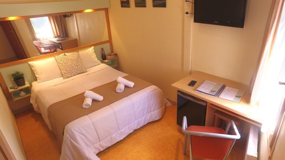 Vvf Aveyron Najac Hotel Luaran gambar