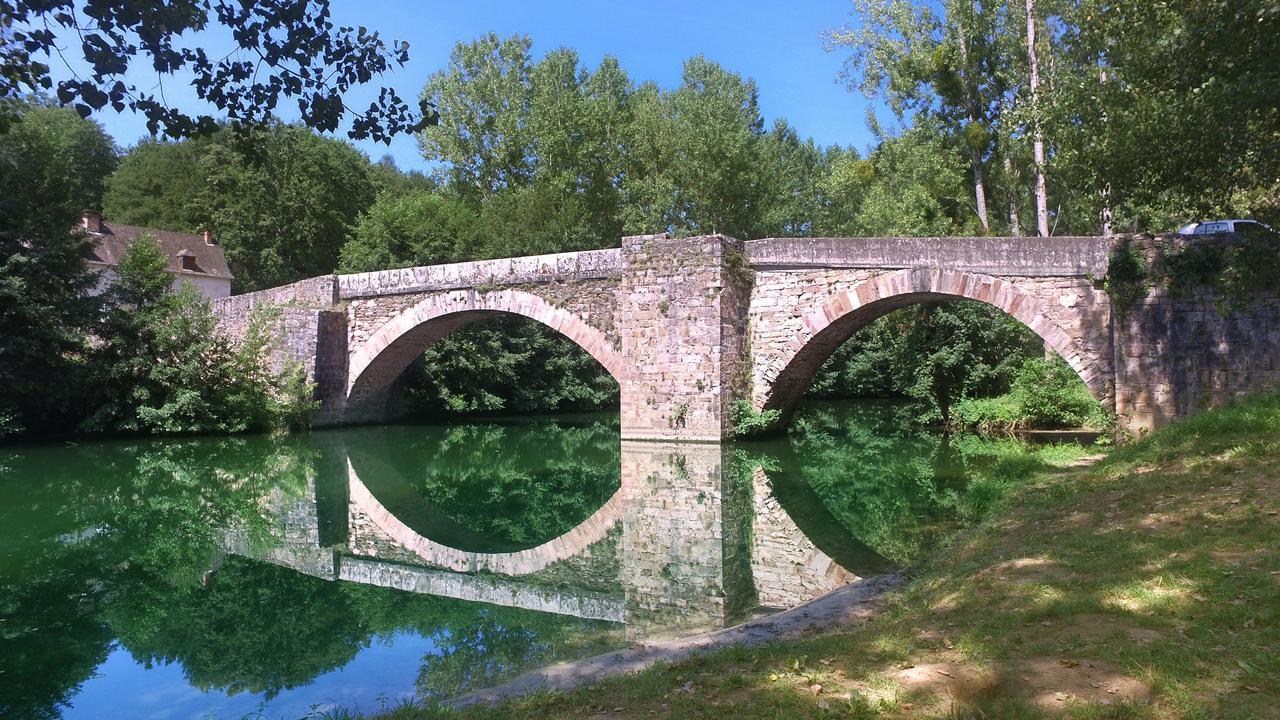 Vvf Aveyron Najac Hotel Luaran gambar